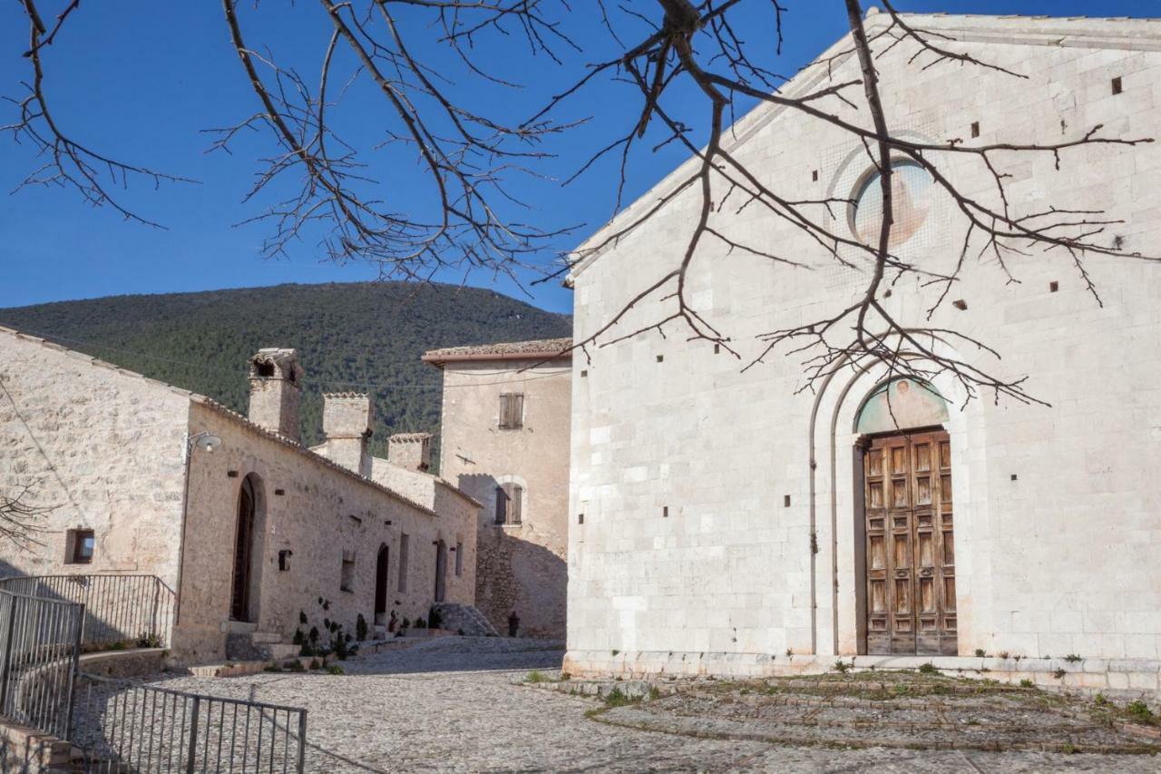 Il Castello Di Campello Campello sul Clitunno Exterior foto