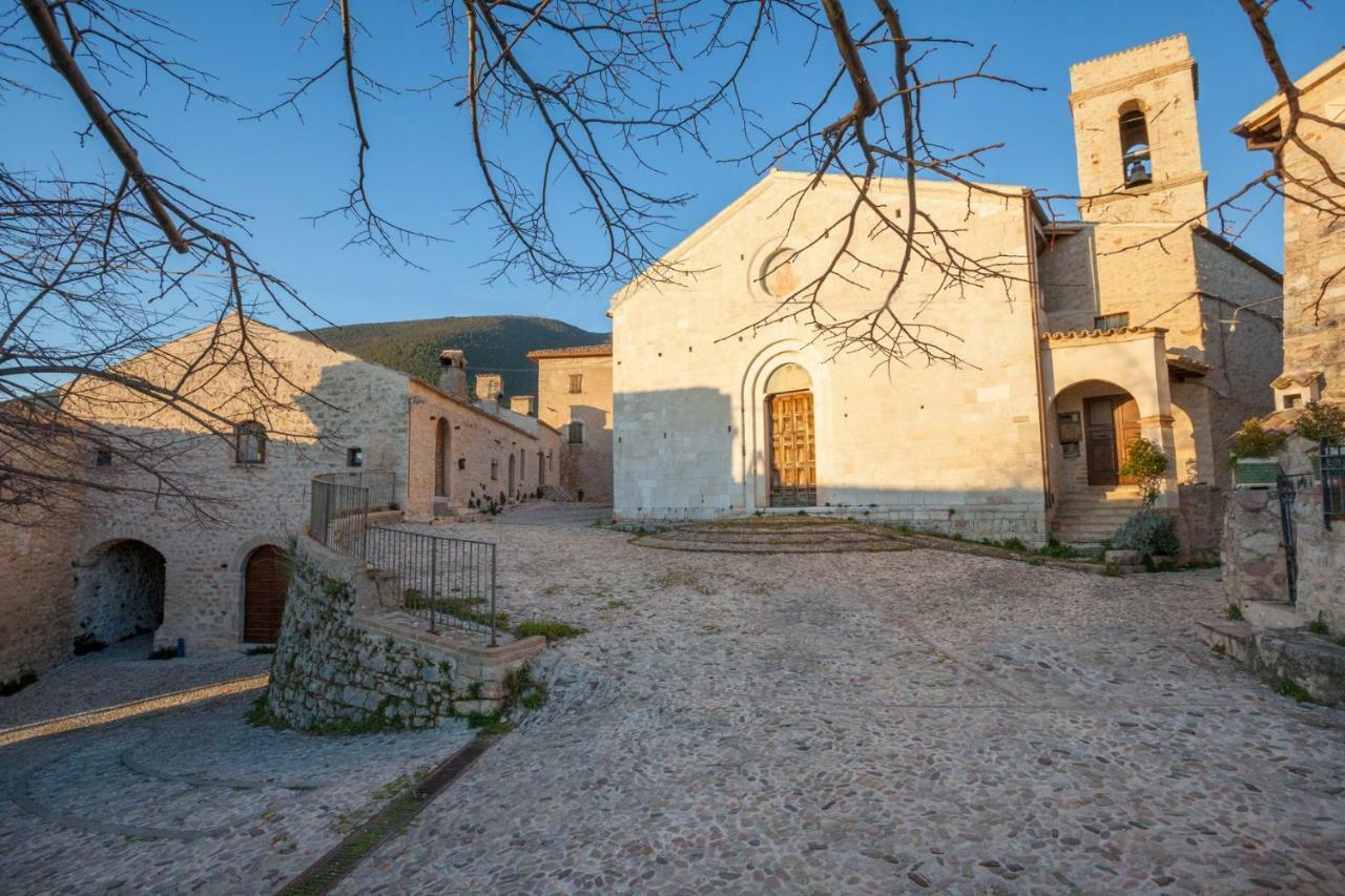 Il Castello Di Campello Campello sul Clitunno Exterior foto